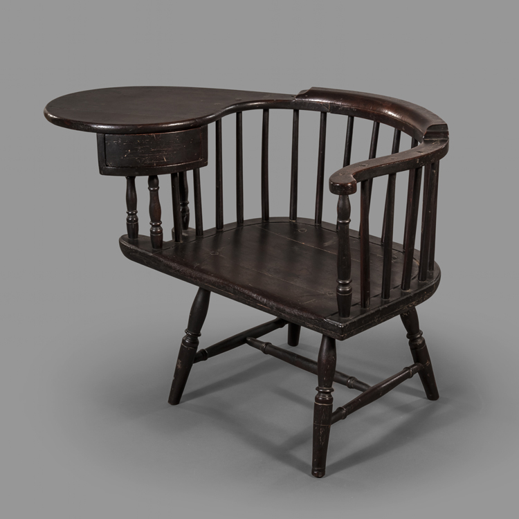 WritingArm Windsor Chair Mesda