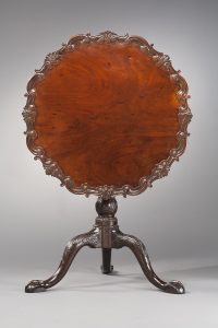 Tea Table Attributed to Robert Walker (c. 1710-1777) King George County, Virginia 1750-1760 Mahogany and Cherry HOA: 28 1/2", WOA: 30" Gift of Mr. and Mrs. John T. Warmath in memory of Mr. and Mrs. Henry Worsham Dew (3992)