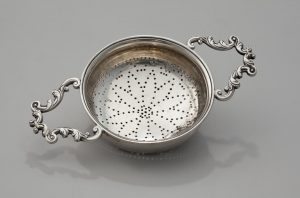 Punch Ladle Alexander Petrie (c.1707-1769) 1740-1750 Silver LOA: 7 ½”; DIA: 4” Courtesy of The Charleston Museum